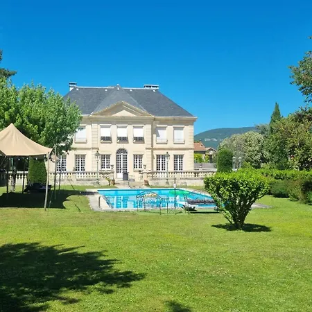 D Hotes Dans Maison Bourgeoise Douce France Guest house Millau