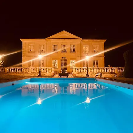 D Hotes Dans Maison Bourgeoise Douce France Guest house Millau