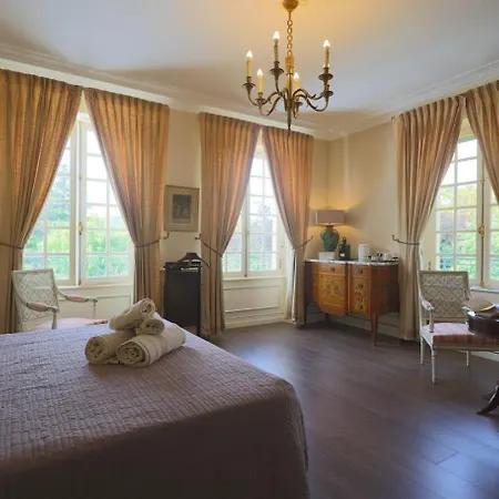 D Hotes Dans Maison Bourgeoise Douce France Vendégház