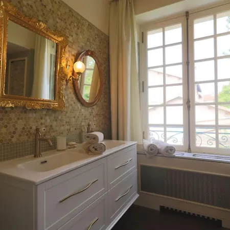 D Hotes Dans Maison Bourgeoise Douce France