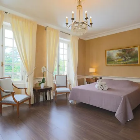 D Hotes Dans Maison Bourgeoise Douce France Guest house Millau