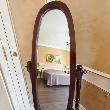 D Hotes Dans Maison Bourgeoise Douce France Guest house Millau
